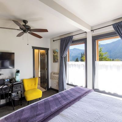 Room 8 Hotel Stevenson Promo Code