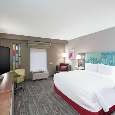 Room with 1 King Bed and Tub - Mobility Accessible Non-Smoking Hampton Inn Weston Promo Code