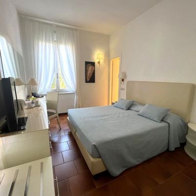 Economy Double Room Hotel Clelia Promo Code