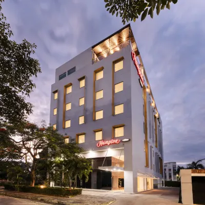 ฮัมป์ตัน บาย ฮิลตัน โยปัล โรงแรมใน