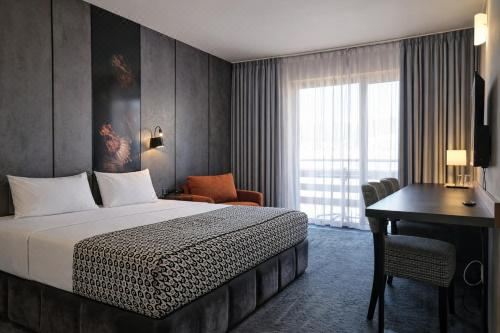 三人间（2名成人+1名小童）