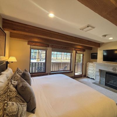 Suite, 4 Bedrooms (Four Queens) The Chateaux Deer Valley Promo Code