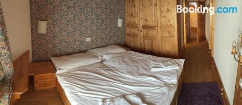 一卧室公寓（带阳台）