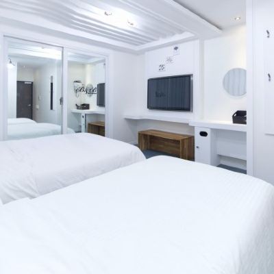 Room 216 (SPA, 2 Bed, Ott View Available) 경주 7번가풀빌라 쿠폰
