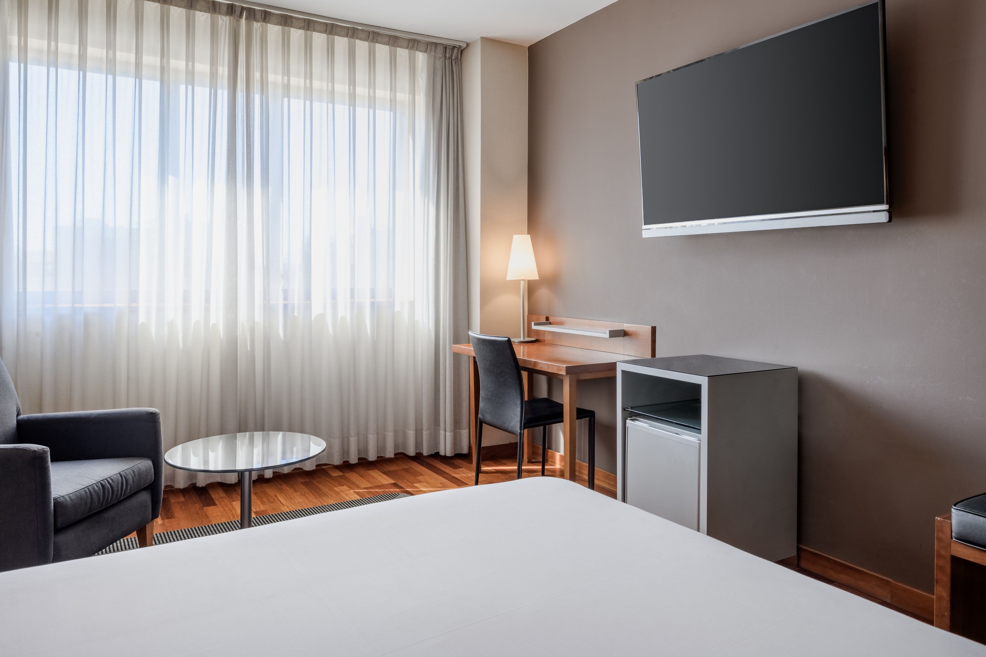 标准间（一张大床）