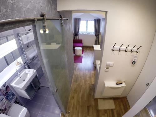 豪华大床一室房