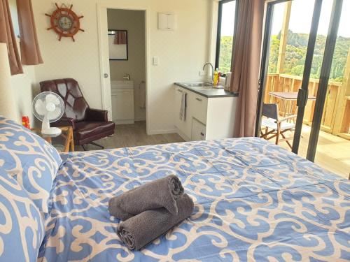 豪華特大床一室房