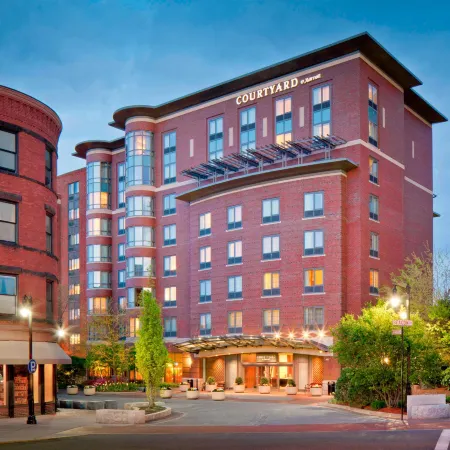 Courtyard Boston Brookline