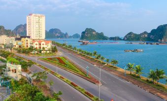 Royal Hotel Halong - Hon Gai