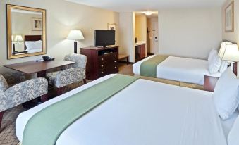 Holiday Inn Express & Suites Sumner - Puyallup Area