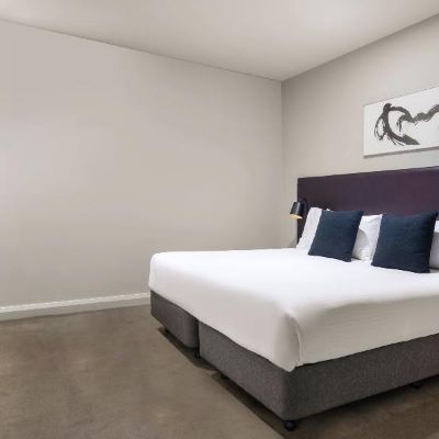 1 BEDROOM QUEEN Mantra Hindmarsh Square Adelaide Promo Code