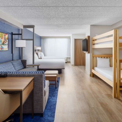 2張大床上下鋪梳化床 奧蘭多環球影城度假村對面凱悦嘉軒酒店優惠