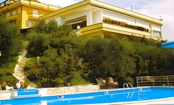 Hotel l'Ulivo - Housity