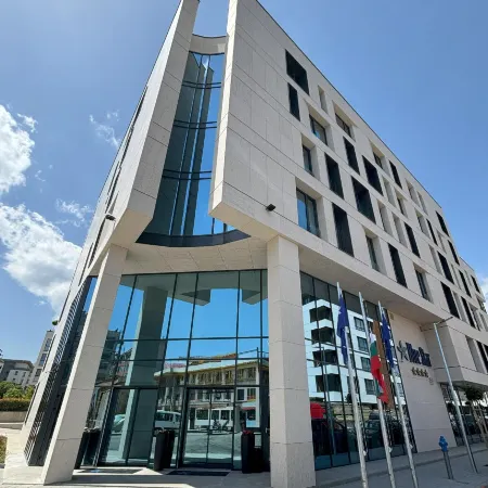 Blue Star Luxury Hotel
