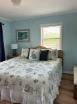 Updated, cozy cottage in Duck – 4 bedrooms, in town & oceanside w/ views!