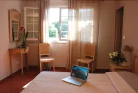 Hotel Spa Cassis – Heated Pool & Parking