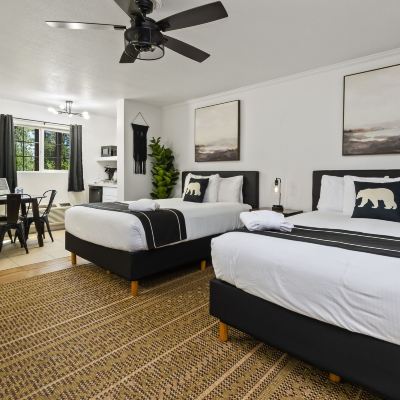 Signature Double Room, 2 Queen Beds (Wet Bar) The Jeffrey Hotel Promo Code