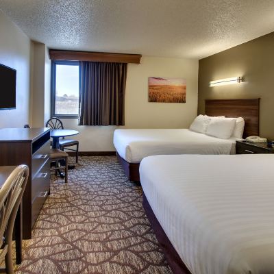 Deluxe Room, 2 Queen Beds (DELUXE DOUBLE QUEEN HANDICAPPED ACCES) EverSpring Inn & Suites – Bismarck Promo Code