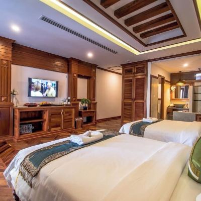 Deluxe Twin Room The Night Hotel Promo Code