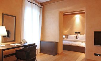 Heritage Hotel Kukuriku - Housity
