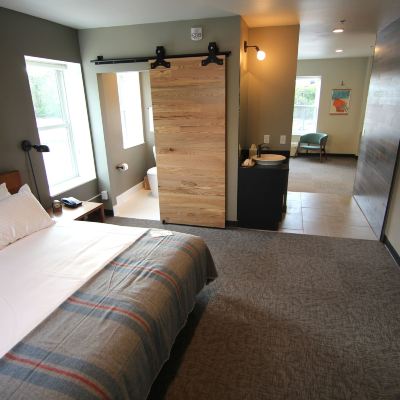 Main House King Suite Deluxe The Oxbow Hotel Promo Code