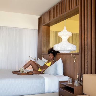 Exclusive Me + Suite Con Hidromasaje Y Terraza ME Cabo Promo Code