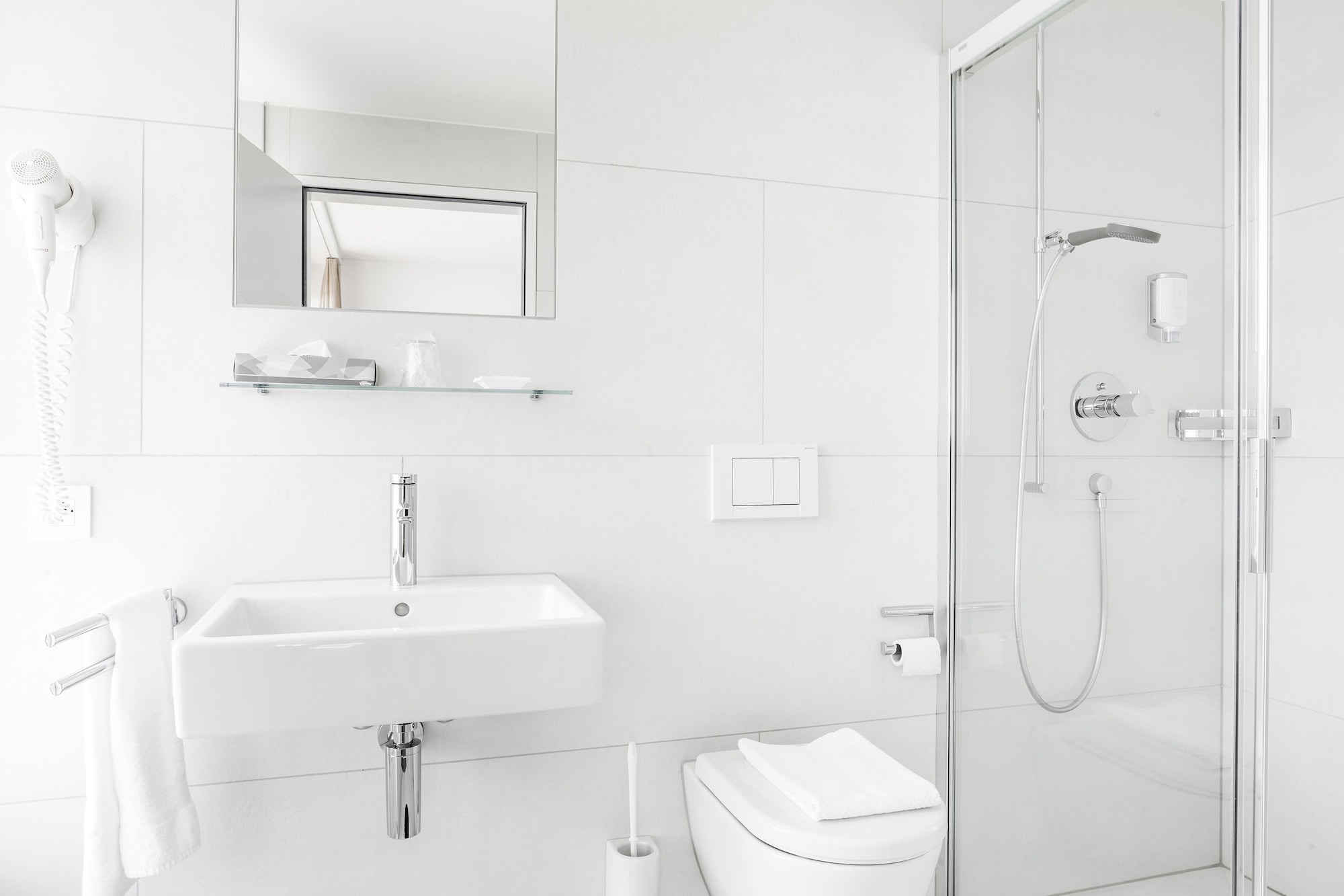 标准双床房， 1 张双人床