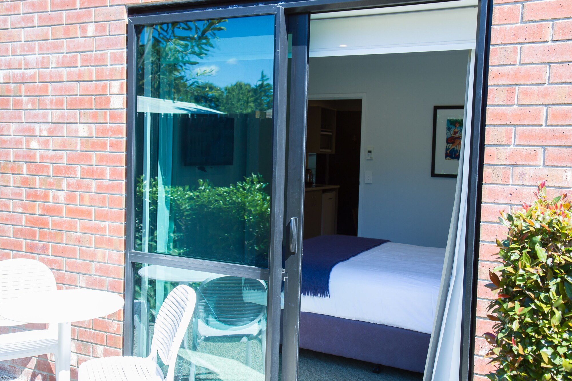 普通公寓， 1 张大床