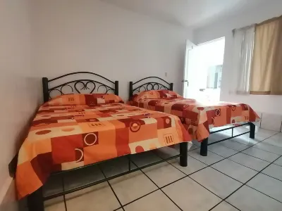 Hostal Maple Hotels in 