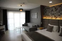 TOBO BELLA HOTEL Hotele w: 