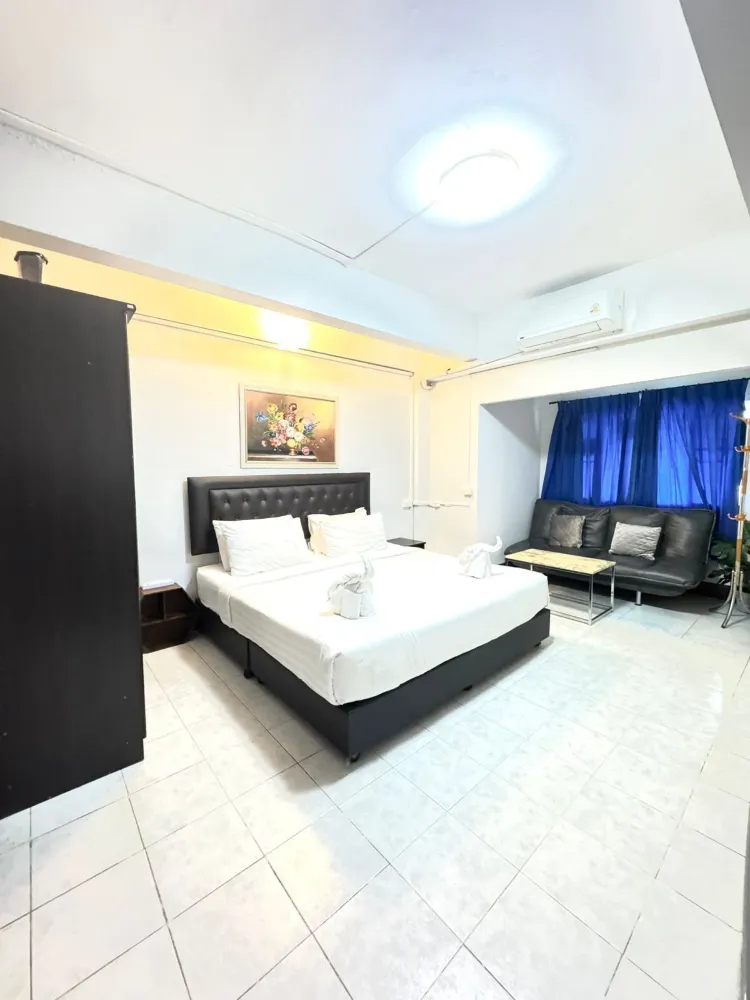 Grand Room, 1 King Bed, Ensuite