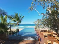 Palmar Beach Lodge Hotels in Bastimento