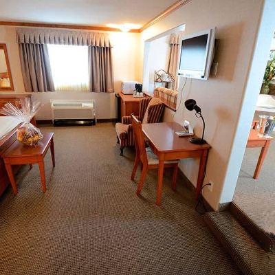 標準大床房 羅布森山飯店優惠