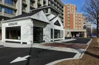 里根國家機場希爾頓花園飯店 住宿飯店