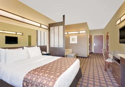 Microtel by Wyndham Perry National Fairground Area I-75
