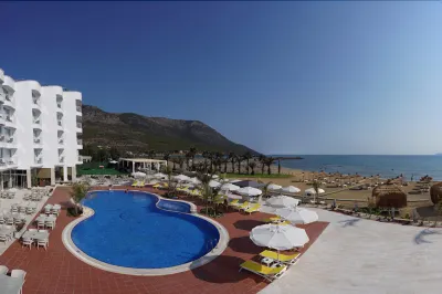 Marpessa Blue Beach Resort & Spa Hotel Hôtels à : 