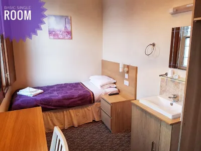 Bridge Guest House Hotel a 