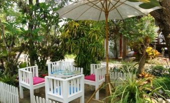 Pallada Bromeliads Garden & Resort