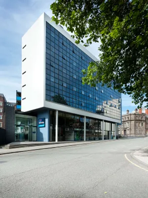 Travelodge Liverpool Central Hotels in 
