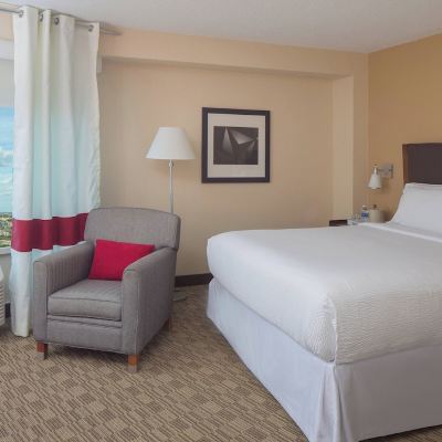 Queen Room with Roll-in Shower - Mobility and Hearing Accessible Four Points by Sheraton Orlando International Drive Promo Code