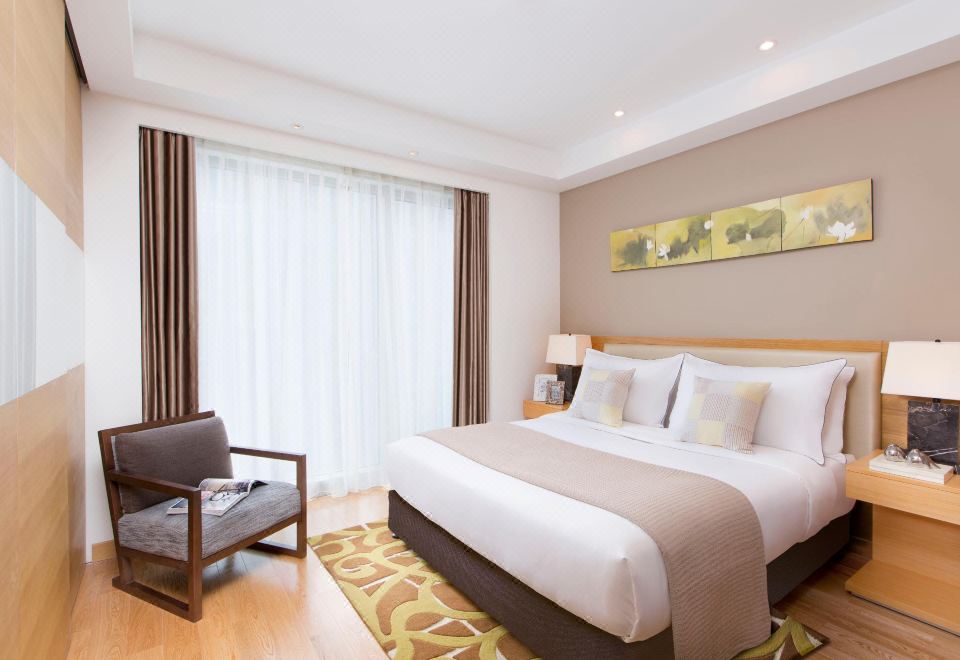 悦享大床房（SIEMENS洗烘机+松下衞洗丽+开放式厨房）