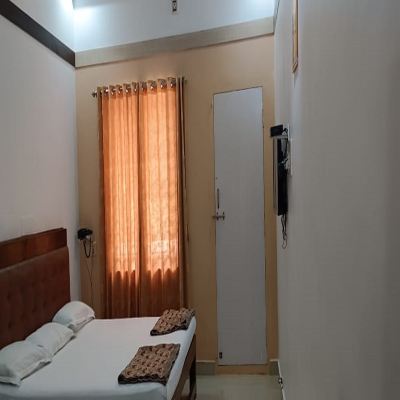 Deluxe Room with Air Conditioner