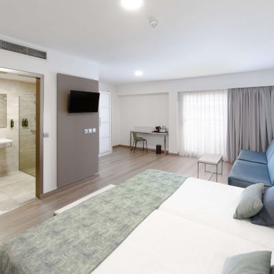 Family Room Hotel Troya Promo Code