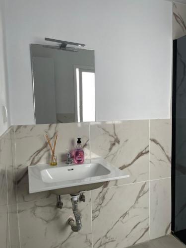 单人房（带独立浴室）