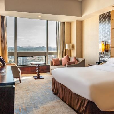 皇冠行政房-豪華大床 煙台南山皇冠假日酒店優惠