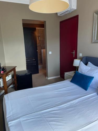 Boutique Centrale 带湖景的双人间