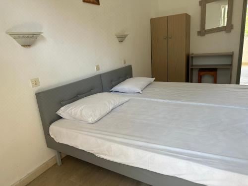 带浴室的双床房