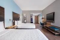 Tru by Hilton Houston Downtown Convention Center Отели в г. 