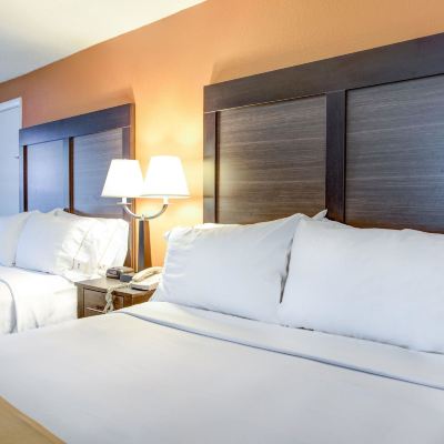 Room, 2 Queen Beds, Non Smoking, Poolside Quality Inn Creekside - Downtown Gatlinburg Promo Code