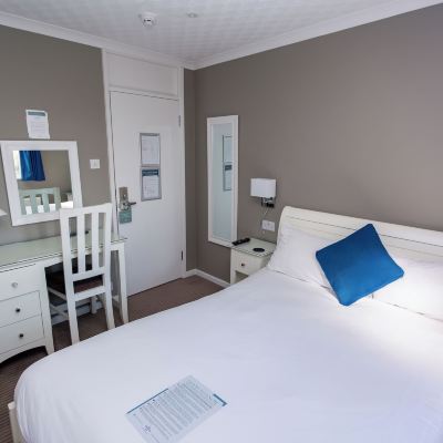 Small Double Room The Thatch Inn Promo Code